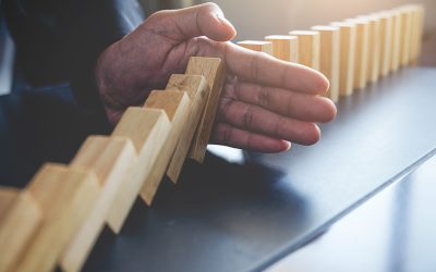 La Crisis de las “Torres de Papel”; Marketing y Dirección Estratégica en Colegio Privados